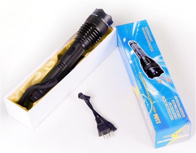 防身甩棍怎么使用？